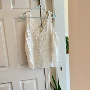 Old Navy Flowy White Tank Size XXL